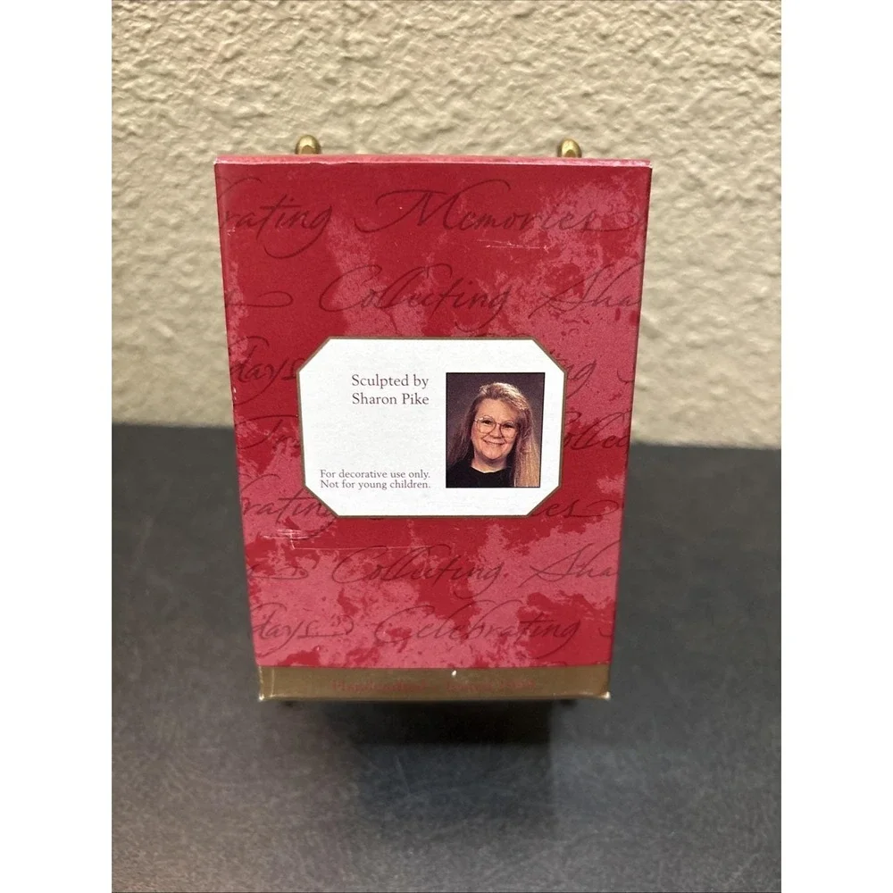 Hallmark Keepsake Ornament Counting on Success Photo Holder 1999 NIB